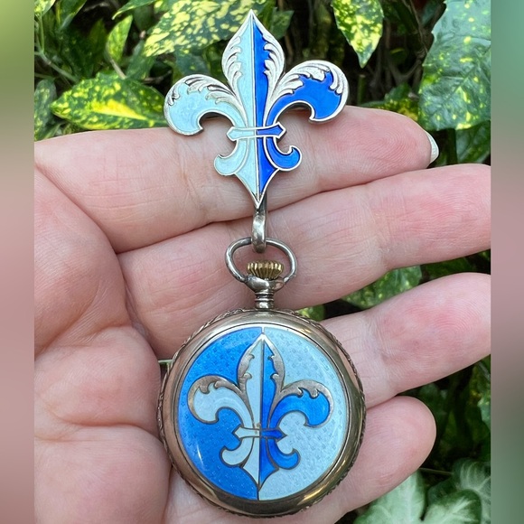 ANTIQUE SWISS 925 STERLING BLUE GUILLOCHE ENAMEL FLEUR DE LIS LAPEL POCKET WATCH